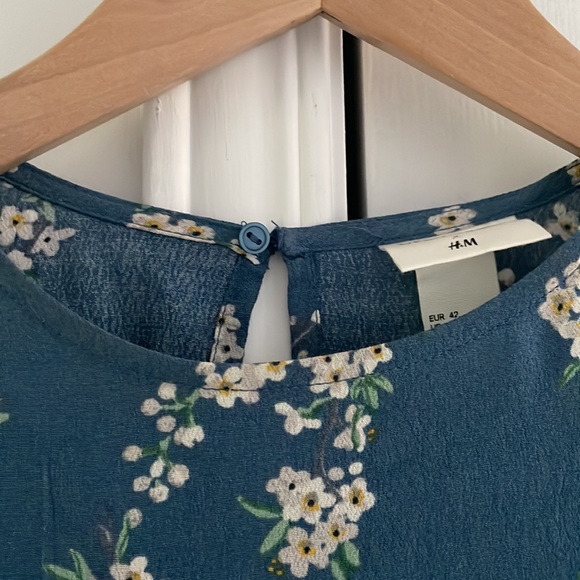 Limited edition 2018 GP&J dress collaboration with H&M - Picture 5 of 8